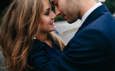Quand une femme ne peut résister à un parfum homme